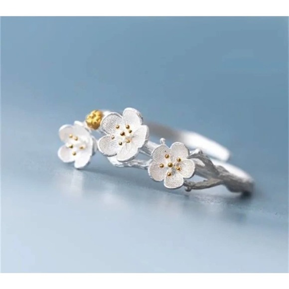 PLUM Blossom Ring  925 Sterling Silver, adjustable Cottagecore Boho Feminine - Picture 4 of 6
